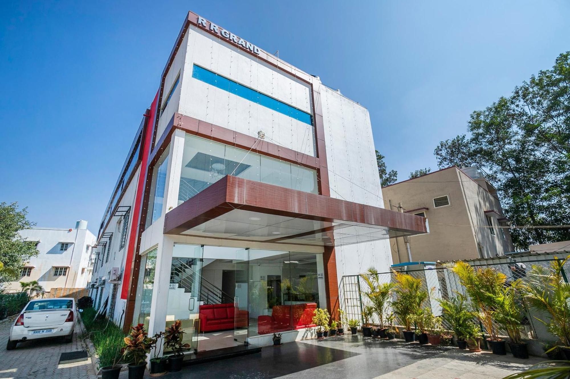 Collection O Cosmopolitan Hotel Devanahalli Exterior foto