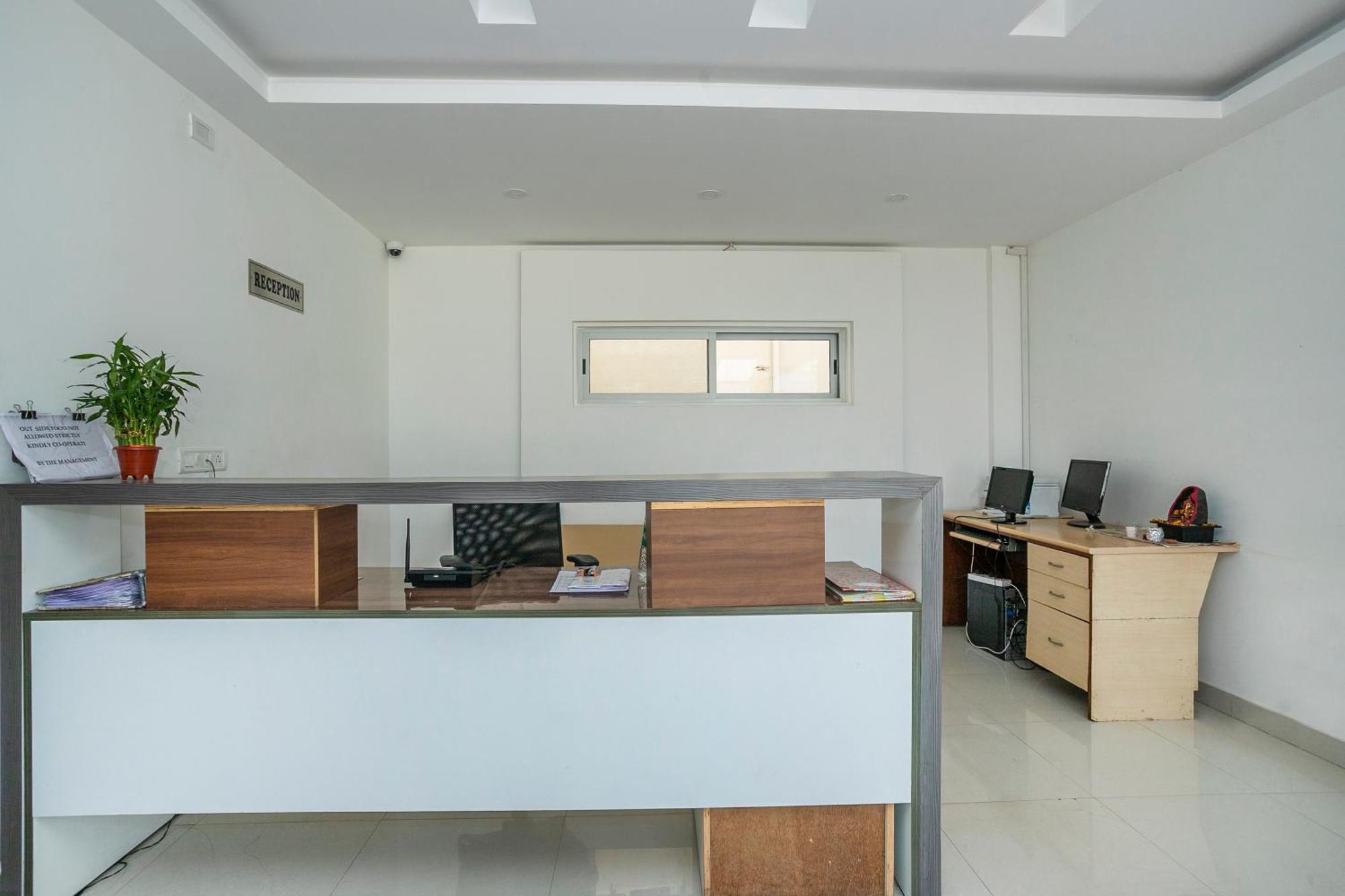 Collection O Cosmopolitan Hotel Devanahalli Exterior foto